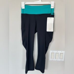 NWT Lululemon Women Water Bound Leggings Crop Capri Run Gym Yoga Black Teal 2